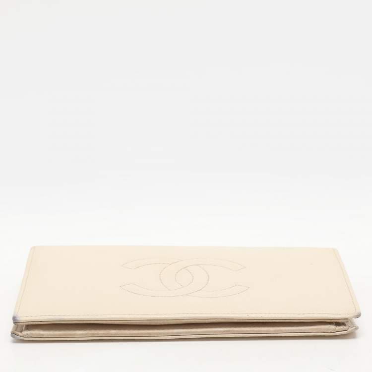 Pre Owned Chanel Cream Caviar Leather L Yen Wallet