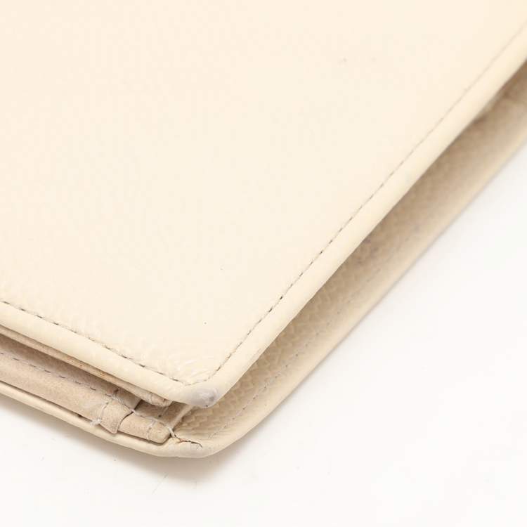 Pre Owned Chanel Cream Caviar Leather L Yen Wallet