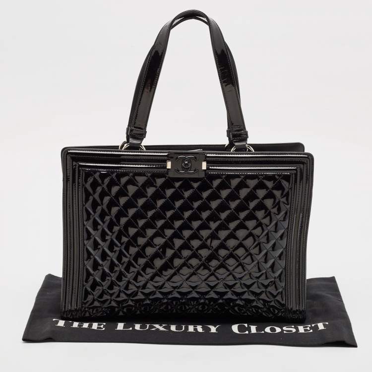 Pre Owned Chanel Black Quilted Patent Leather Large Boy Shopper Tote