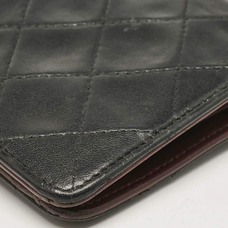 Pre Owned Chanel Black Quilted Leather L Yen Wallet