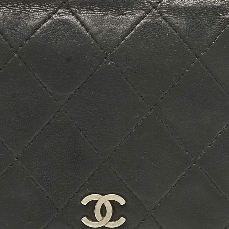 Pre Owned Chanel Black Quilted Leather L Yen Wallet