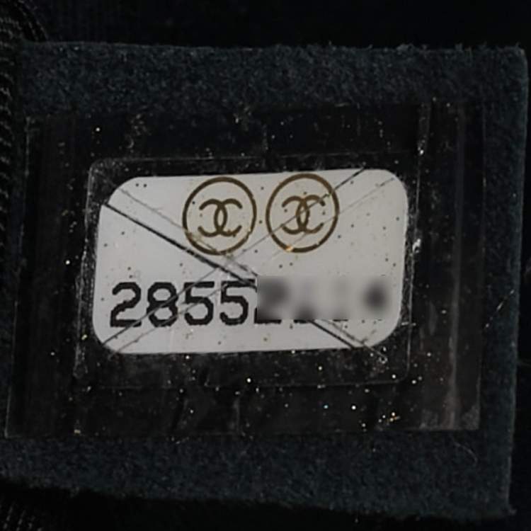 Pre Owned Chanel Black Textured Leather Small Boy Flap Bag