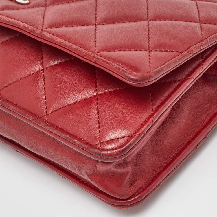Pre Owned Chanel Red Quilted Leather CC Wallet On Chain