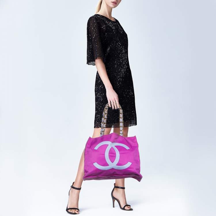Pre Owned Chanel Pink Nylon Vintage CC Logo Shopper Tote