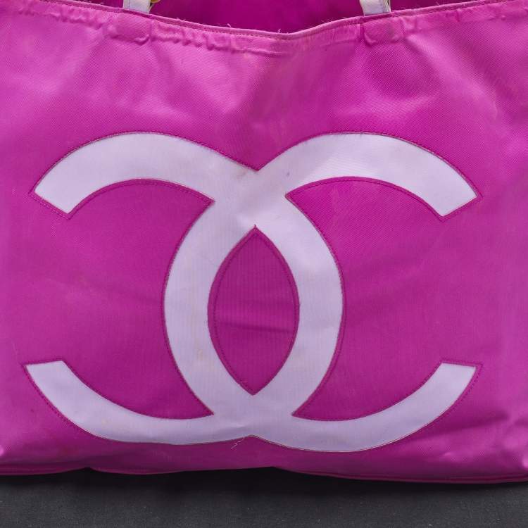 Pre Owned Chanel Pink Nylon Vintage CC Logo Shopper Tote