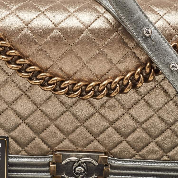 Pre Owned Chanel Gold/Silver Quilted Leather New Medium Boy Flap Bag
