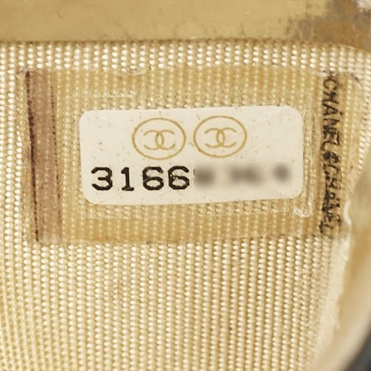 Pre Owned Chanel Gold Quilted Leather CC Card Holder