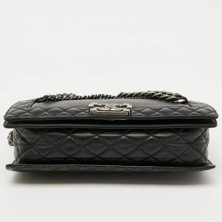 Pre Owned Chanel Black Leather Enchained New Medium Boy Flap Bag