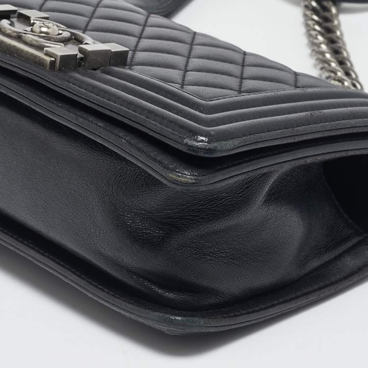 Pre Owned Chanel Black Quilted Leather Small Boy Flap Bag