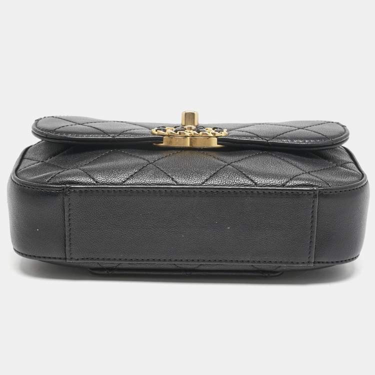 Pre Owned Chanel Black Quilted Leather Chain Infinity Belt Bag