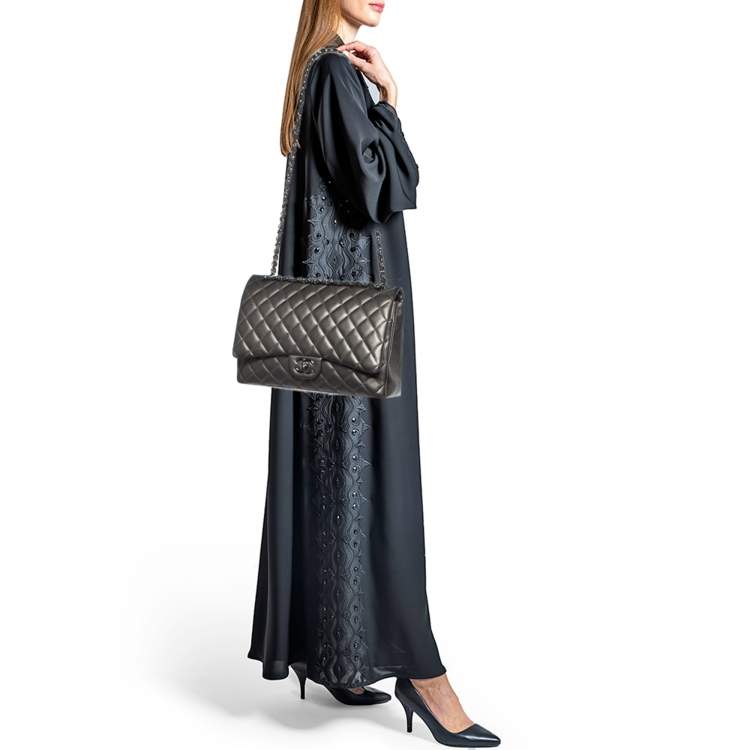 Pre Owned Chanel Grey Quilted Leather Maxi Classic Double Flap Bag