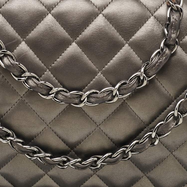 Pre Owned Chanel Grey Quilted Leather Maxi Classic Double Flap Bag