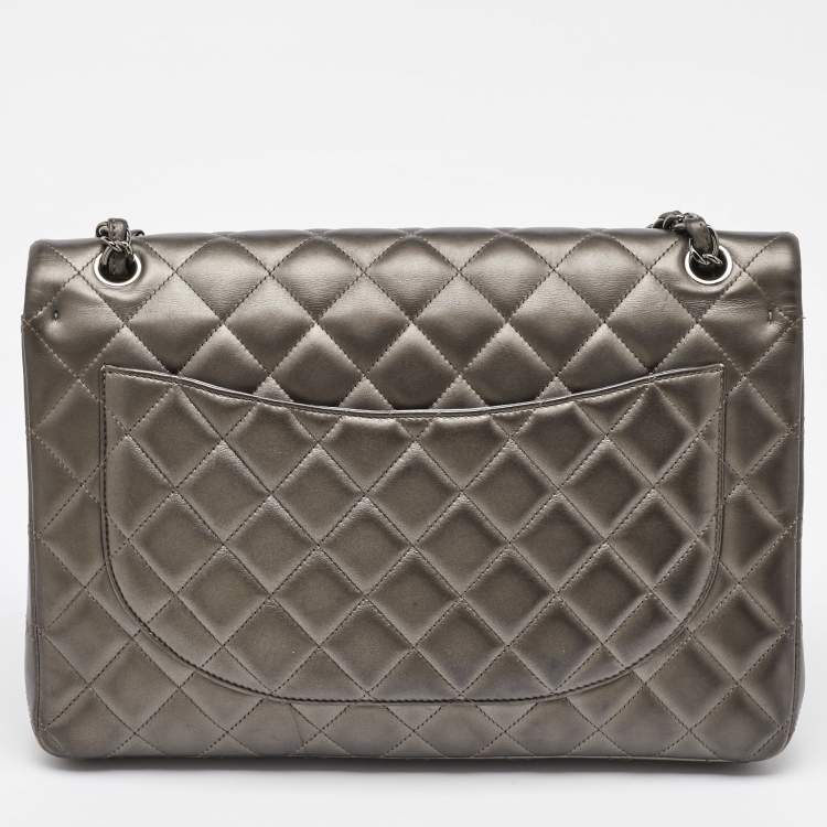 Pre Owned Chanel Grey Quilted Leather Maxi Classic Double Flap Bag