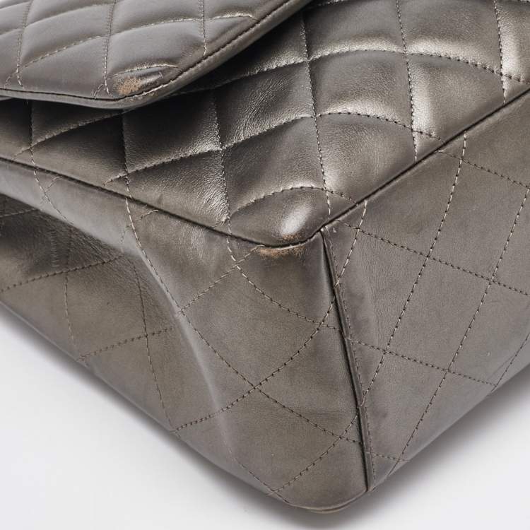 Pre Owned Chanel Grey Quilted Leather Maxi Classic Double Flap Bag