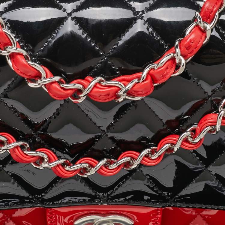 Pre Owned Chanel Black/Red Quilted Patent Leather Medium Classic Double Flap Bag