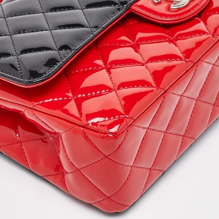 Pre Owned Chanel Black/Red Quilted Patent Leather Medium Classic Double Flap Bag