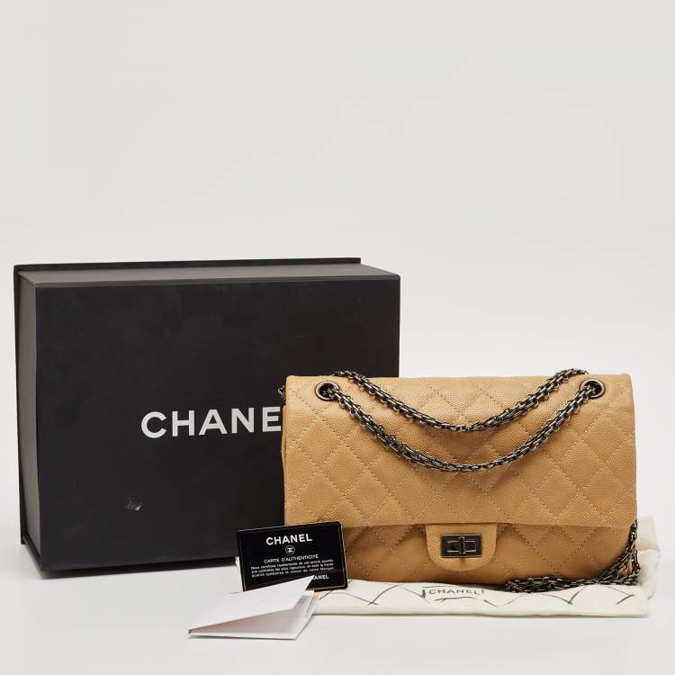 Pre Owned Chanel Beige Quilted Caviar Leather Classic 226 Reissue 2.55 Flap Bag