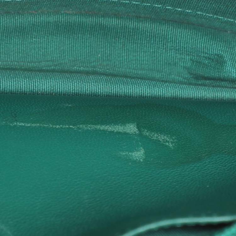 Pre Owned Chanel Green Quilted Leather Boy Wallet On Chain