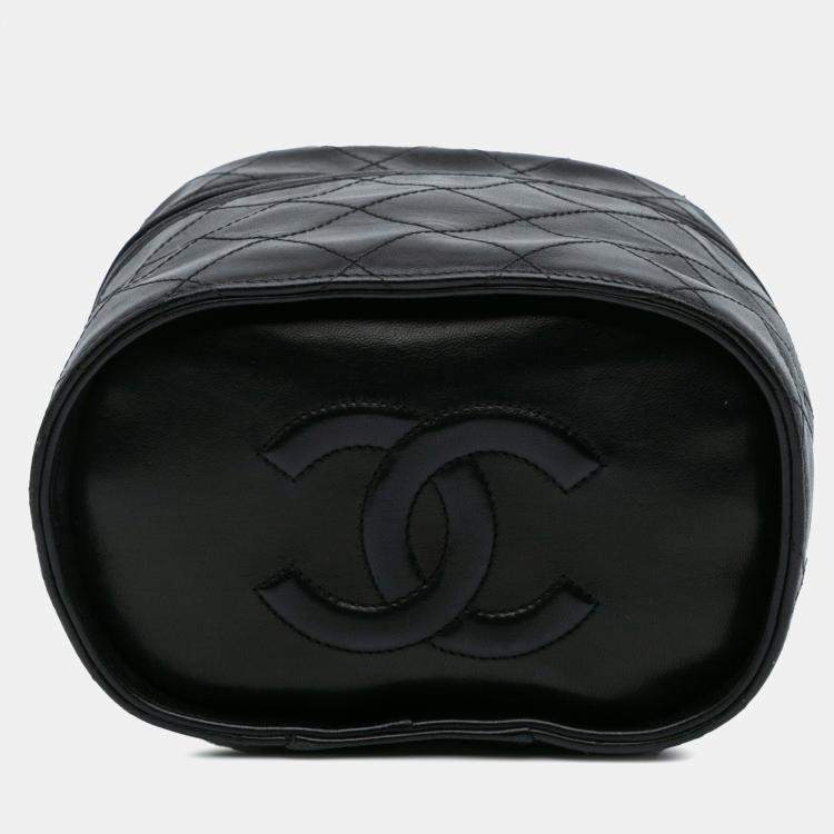 Pre Owned Chanel Black Quilted Lambskin Tassel Vanity Case
