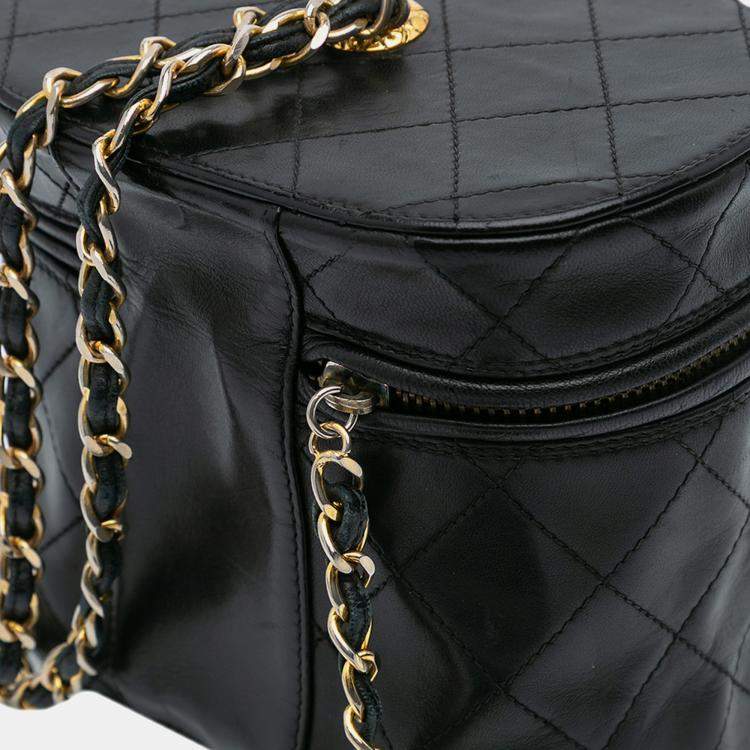 Pre Owned Chanel Black Quilted Lambskin Tassel Vanity Case