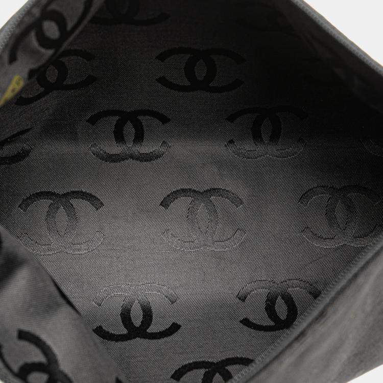 Pre Owned Chanel Black Lambskin CC Wild Stitch Handbag