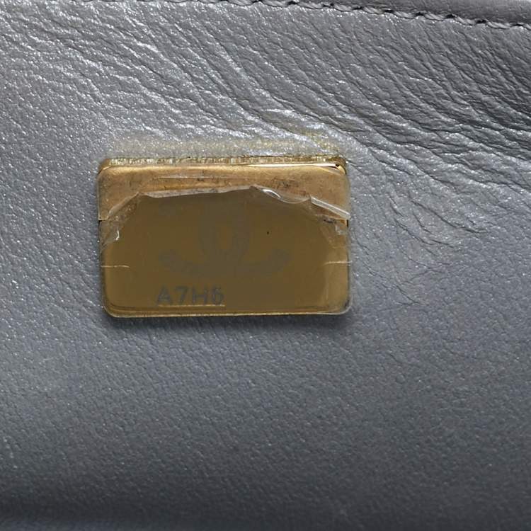 Pre Owned Chanel Grey Quilted Leather Flap Bag Top Handle Bag