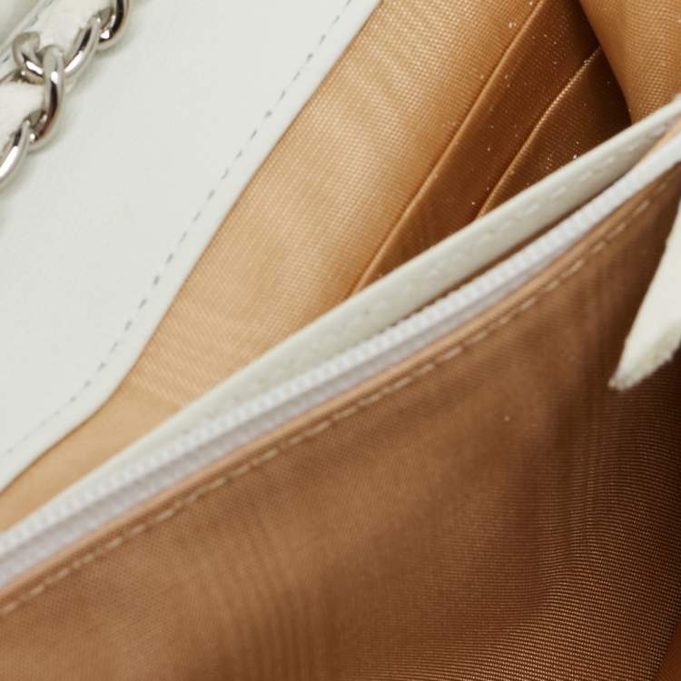 Pre Owned Chanel White Caviar Leather CC Timeless Wallet on Chain