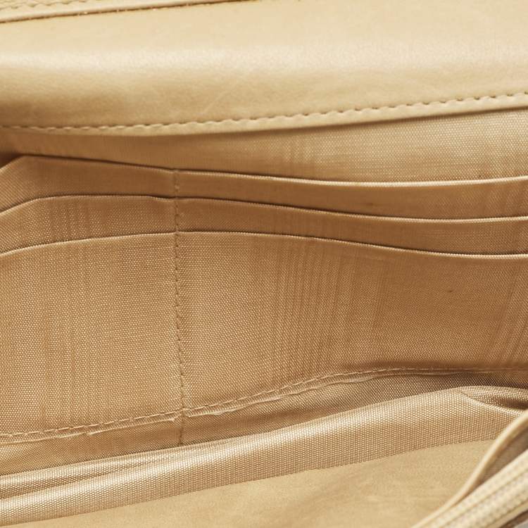 Pre Owned Chanel Beige Caviar Leather CC Timeless Wallet On Chain