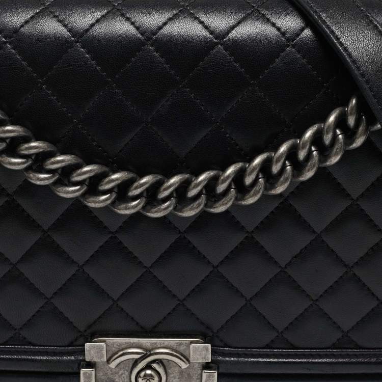 Pre Owned Chanel Black Quilted Leather New Medium Boy Flap Bag