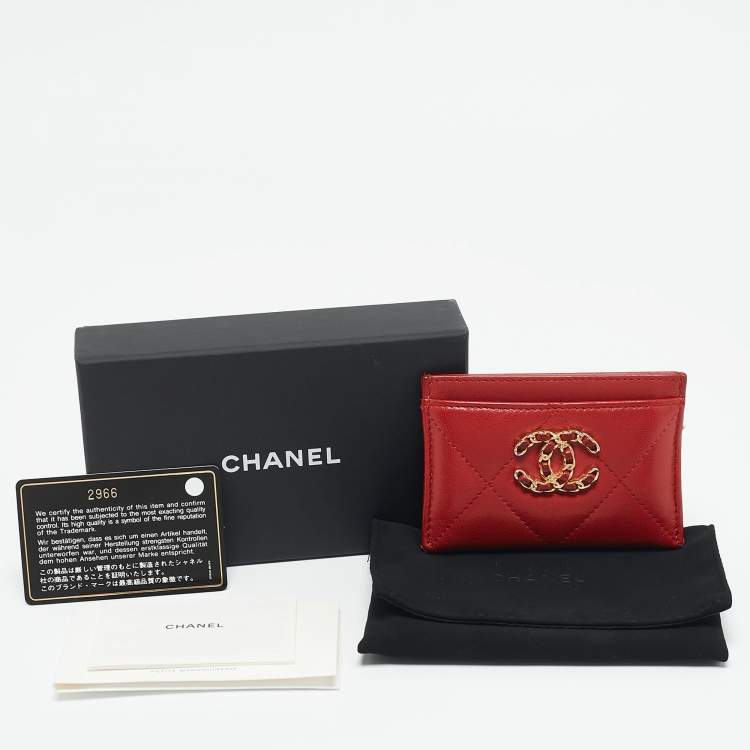 Pre Owned Chanel Red Quilted Leather 19 Card Holder