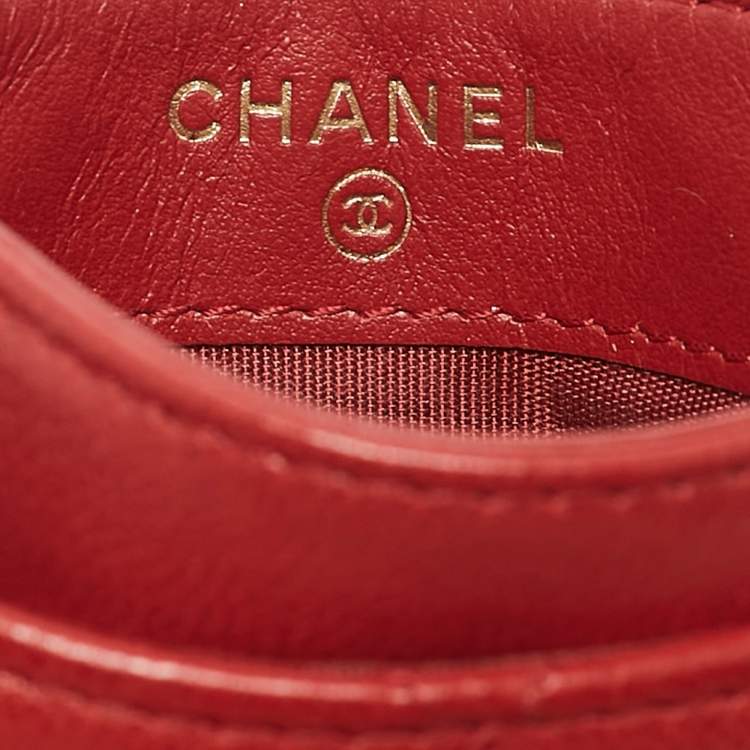 Pre Owned Chanel Red Quilted Leather 19 Card Holder