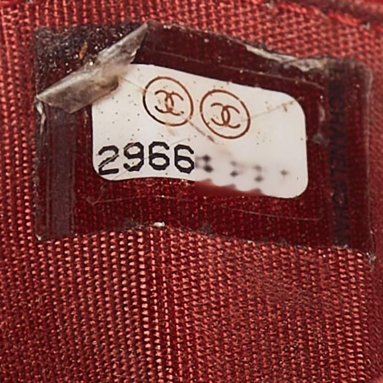 Pre Owned Chanel Red Quilted Leather 19 Card Holder
