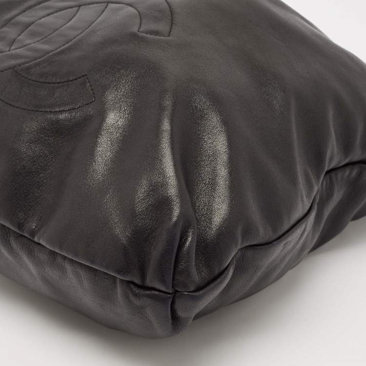 Pre Owned Chanel Black Leather Soft and Chain Hobo 