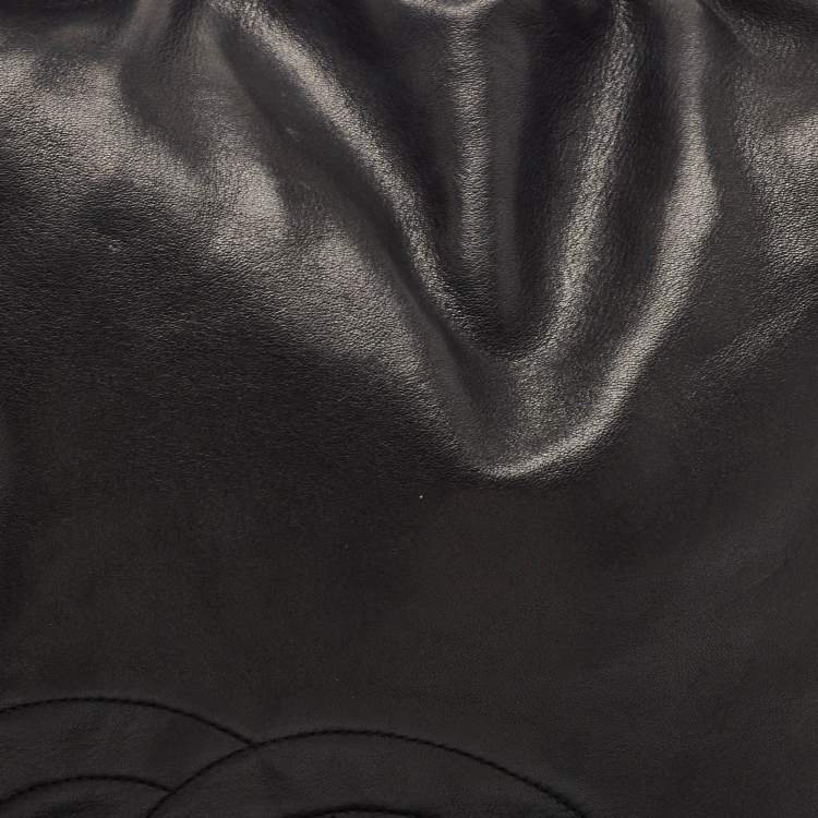 Pre Owned Chanel Black Leather Soft and Chain Hobo 