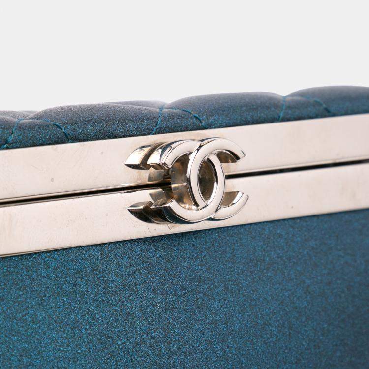 Pre Owned Chanel Blue CC Metallic Calfskin Vanity Case Bag