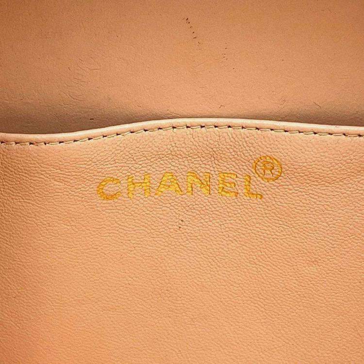 Pre Owned Chanel Round Vanity Handbag Beige Patent Leather