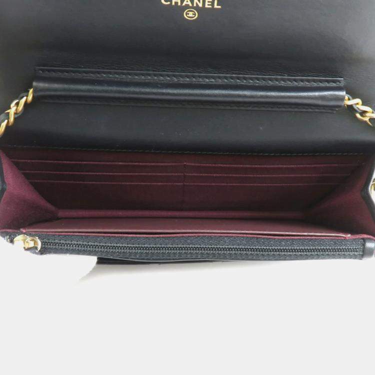 مملوكة مسبقًا Chanel Black Lambskin 2.55 Chain Wallet Bag