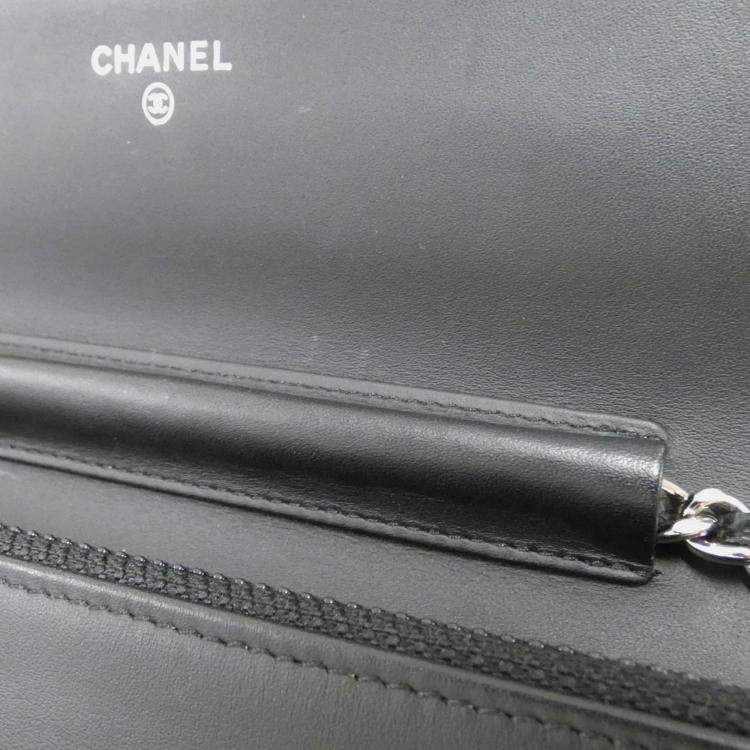 Pre Owned Chanel Black Leather Timeless CC Wallet On Chain 