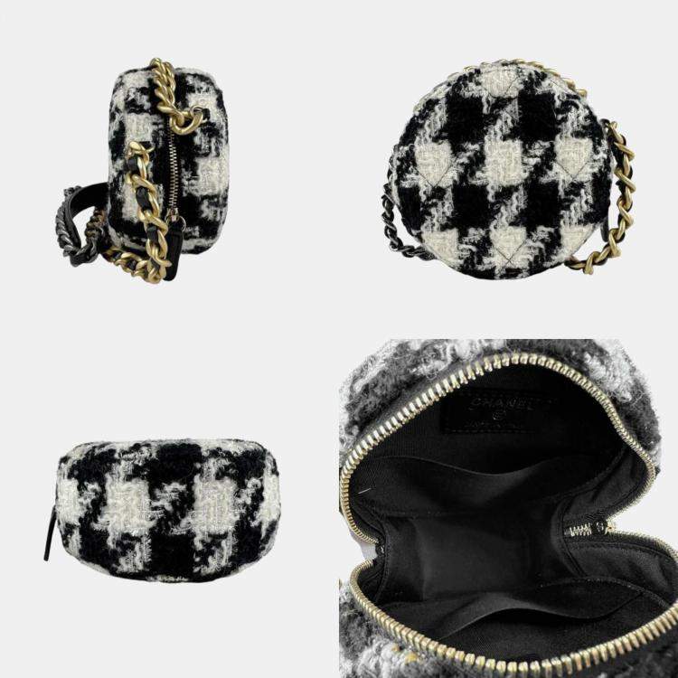 Pre Owned Chanel Black Off-White Tweed Shoulder Bag