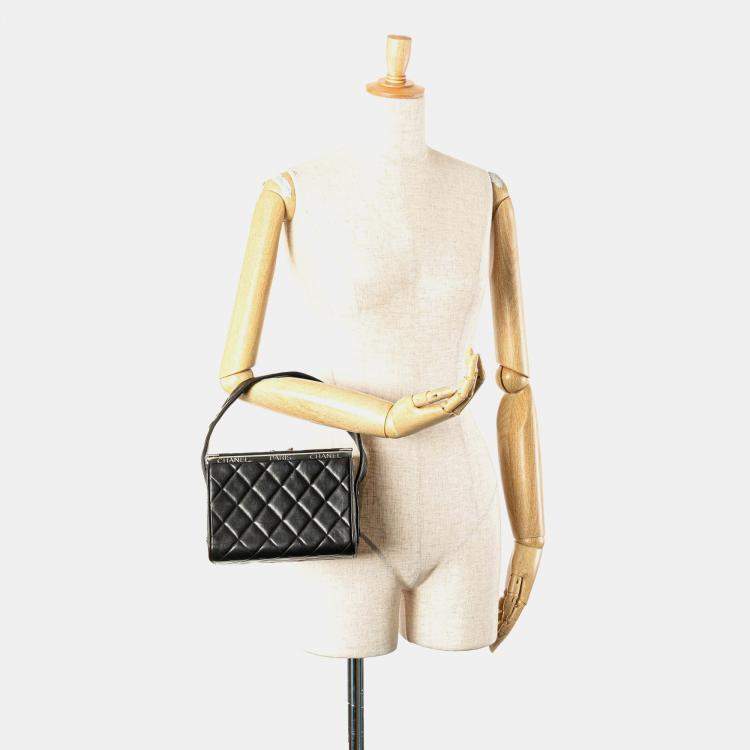 Pre Owned Chanel Black Quilted Lambskin Leather Box Bag