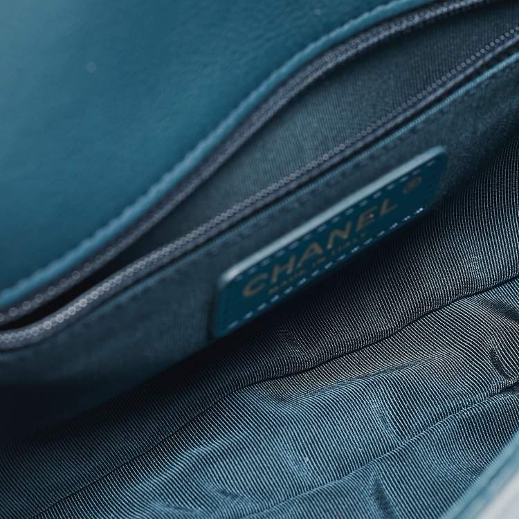 Pre Owned Chanel Blue Quilted Leather CC Waist Bag