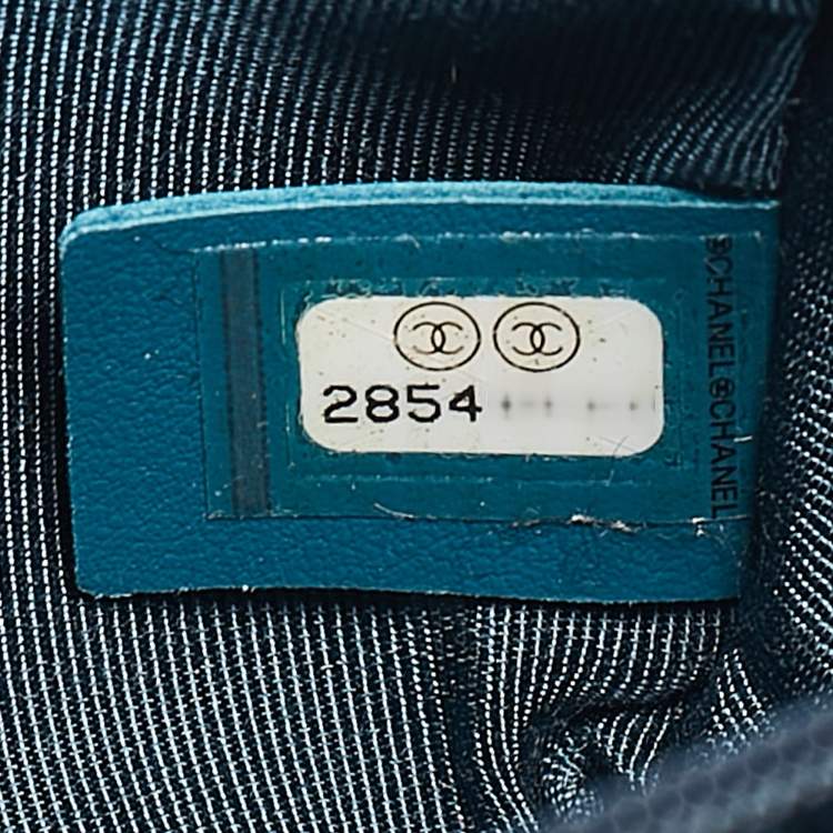 Pre Owned Chanel Blue Quilted Leather CC Waist Bag