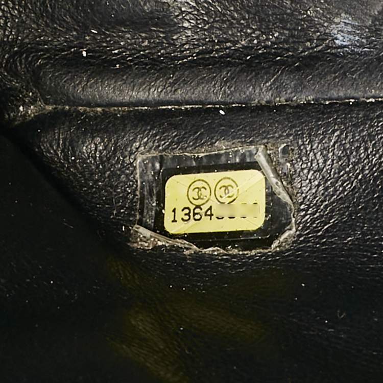Pre Owned Chanel Black Quilted Caviar Leather Jumbo Classic Single Flap Bag