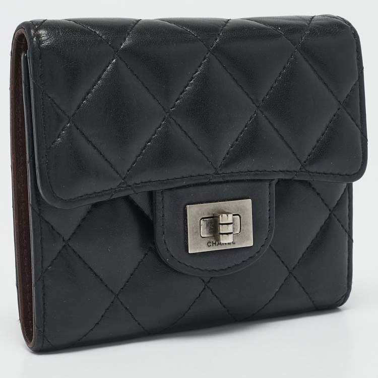 Pre Owned Chanel Black Quilted Leather Reissue Compact Wallet