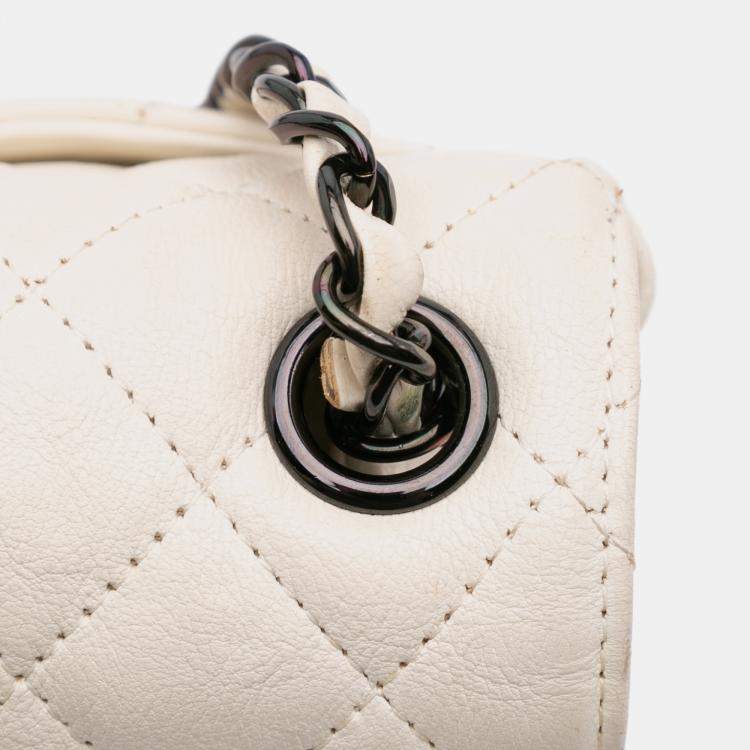 Pre Owned Chanel Ivory Leather Mini Square Classic Single Flap Bag