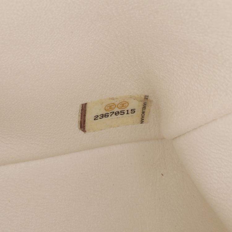 Pre Owned Chanel Ivory Leather Mini Square Classic Single Flap Bag