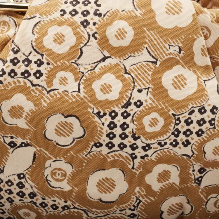 Pre Owned Chanel Beige Camellia Print Canvas CC Metal Handle Hobo