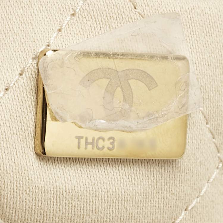 Pre Owned Chanel Cream Quilted Leather 22 Bag