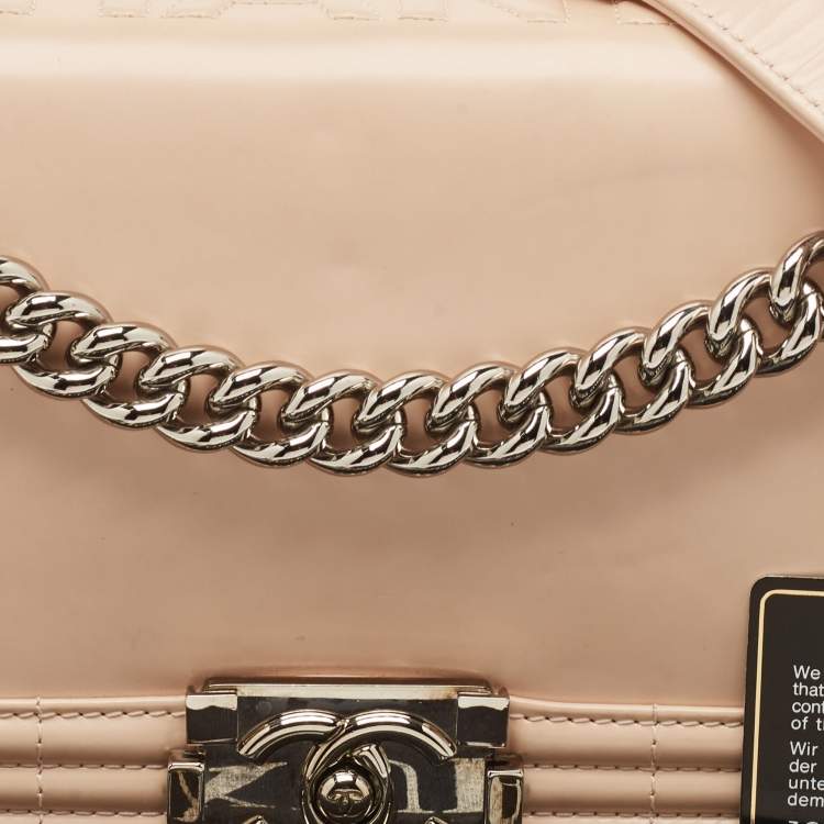 Pre Owned Chanel Beige Glazed Leather Medium Boy Flap Bag