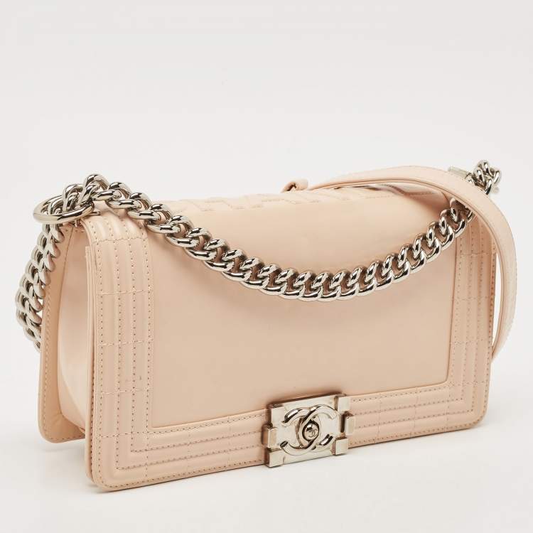 Pre Owned Chanel Beige Glazed Leather Medium Boy Flap Bag